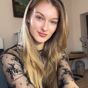 Model - MysticVenus_ femdom