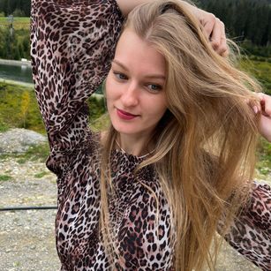 Model - MysticVenus_ joi