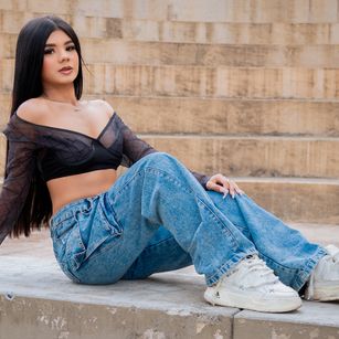 Model - VioletGrace petite