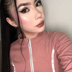 BellaDalthon 18 Model - BellaDalthon 18