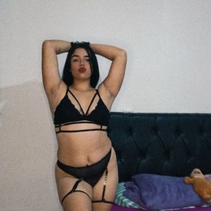 Model - Nathasha Angie Mistress