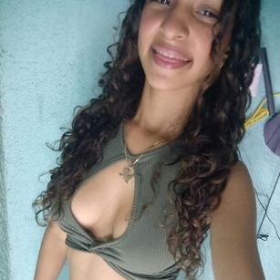 Model - Hanzel Trinity Cei