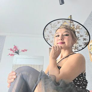 Model - Agatadelphine ass