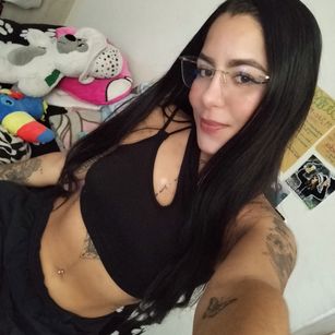 Model - JoyHills blowjob