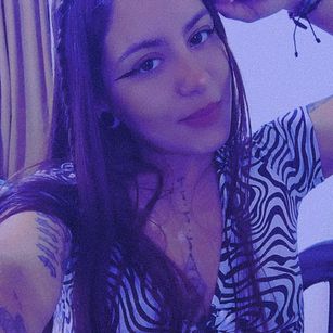 Model - JoyHills feet