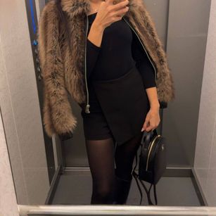 Model - MyaGoldX bigass