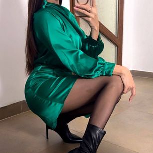 Model - MyaGoldX blowjob