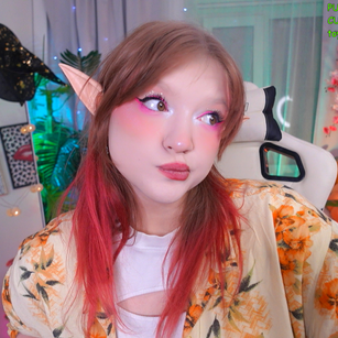 Model - Sonya deepthroat