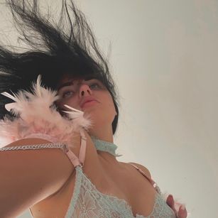 Model - Kira_Naughty young