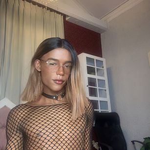 Model - Charlie Storm FEMBOY