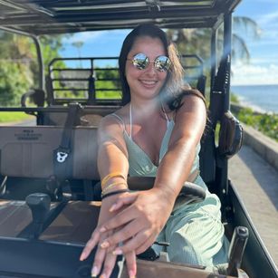 Model - Iris Moira cute