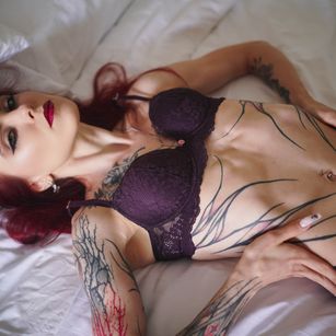 Model - Nelle_ deepthroat