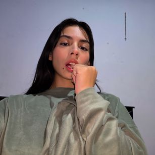 Model - KatherinJohns LATINA