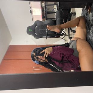 Model - Mistress Mia Murano findom