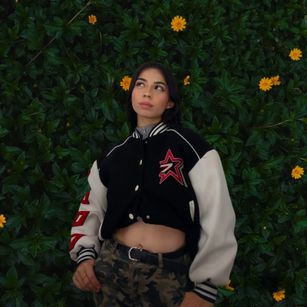 Model - KatherinJohns 18