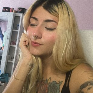 Model - Marilyn_moon hotwife