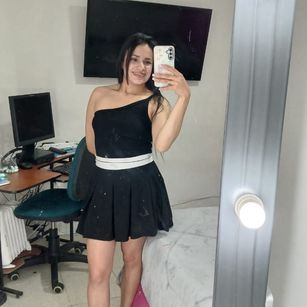 Model - Kataleya_isa latina