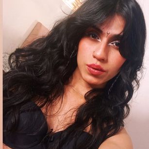 Model - Bella_Poison trans