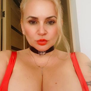 Model - Elliza senzual