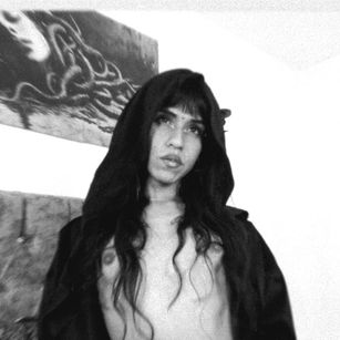 Model - Bella_Poison {{tag}}