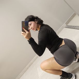 Model - Cristalfiore squirt