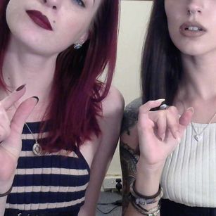 Model - Tara and Holly 6