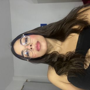 Model - Zoe blowjob