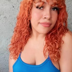 Model - AuraxGold goddess