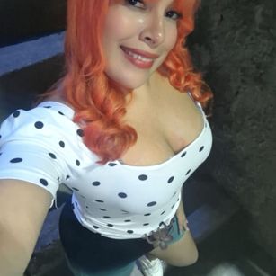 Model - AuraxGold goddess