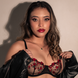 Model - MiaCastle fetish