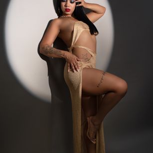 Model - Sennia Bella anal
