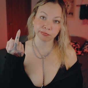 Model - Goddess Krystal milf