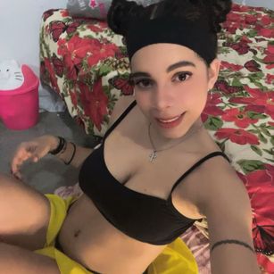 Model - Kitty dp