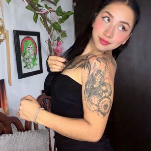 Model - Alahia_Stone deepthroat