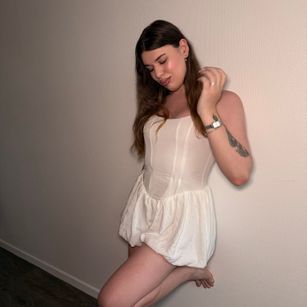 Model - Renata Ravich trans