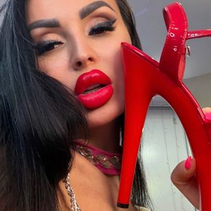 Model - BEST SweetLanaShine deepthroat