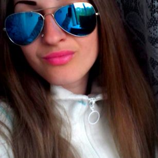 Model - Angella 8