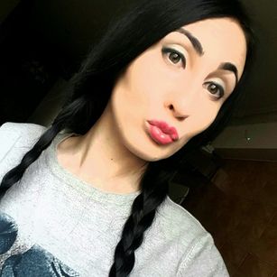 Model - Maryllin anal