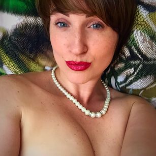 Model - linda chamberrs 8