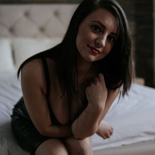 Model - DevilishKat boobs