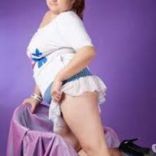 Model - Nicholle69 squirt