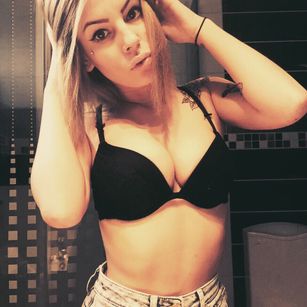 Model - Dorothy Kansas 1