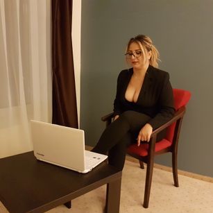 Model - glorya4you bigass