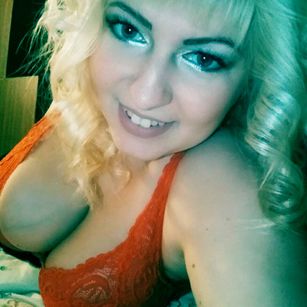 Model - MissCharm22 new