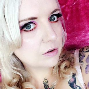 Model - SalomeSin fetish