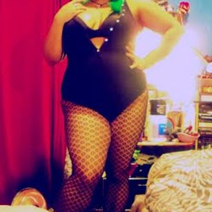 Model - Ms.Illustrious 5