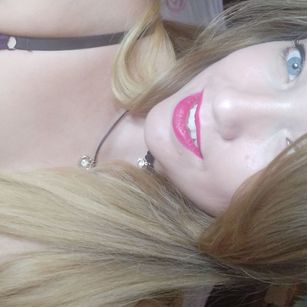 Model - kristi bigass