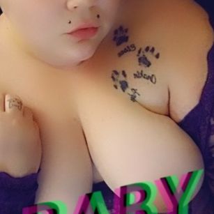 Model - Vixey Maeve fetish