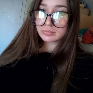 Model - Pussi Kat dildo