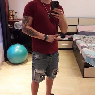 Model - Andrew bigass